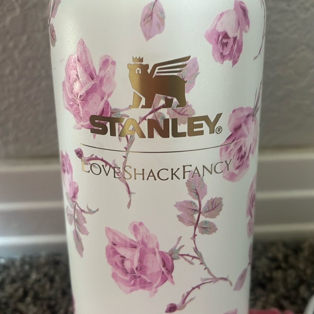 Love Shack Fancy X Stanley 20 oz rose bottle New with packaging - Picture 3 of 6